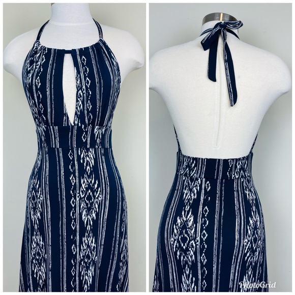 Veronica M Dresses & Skirts - Veronica M. || Keyhole Neckline and Side Slit; XS
